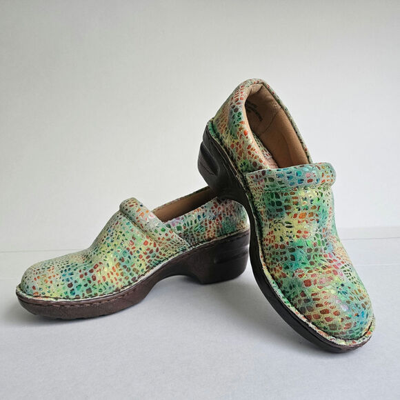 Rainbow Mosaic Clogs Born BOC Size 8 Leather Watercolor Multi Snake Print Floral - Picture 2 of 13